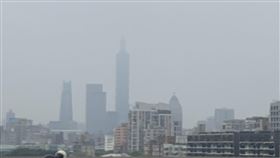 空汙、空污、空氣品質差(圖/記者林奇樺攝影)