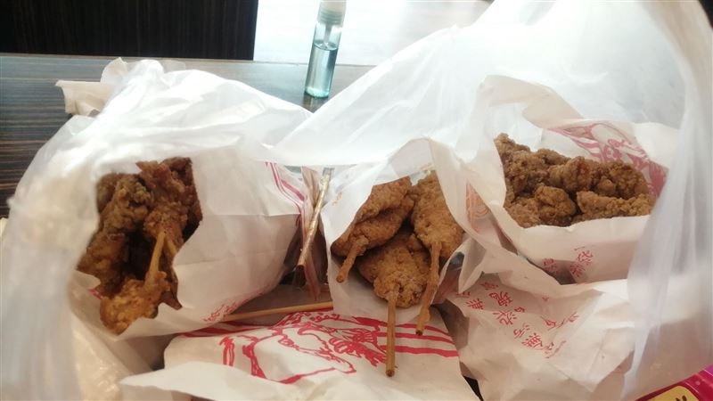 「南部人真的很失控」肉串長度她驚呆
