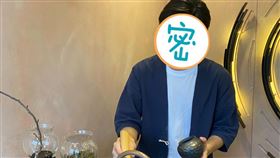 王振諾在飲料店打工/記者劉建偉攝影