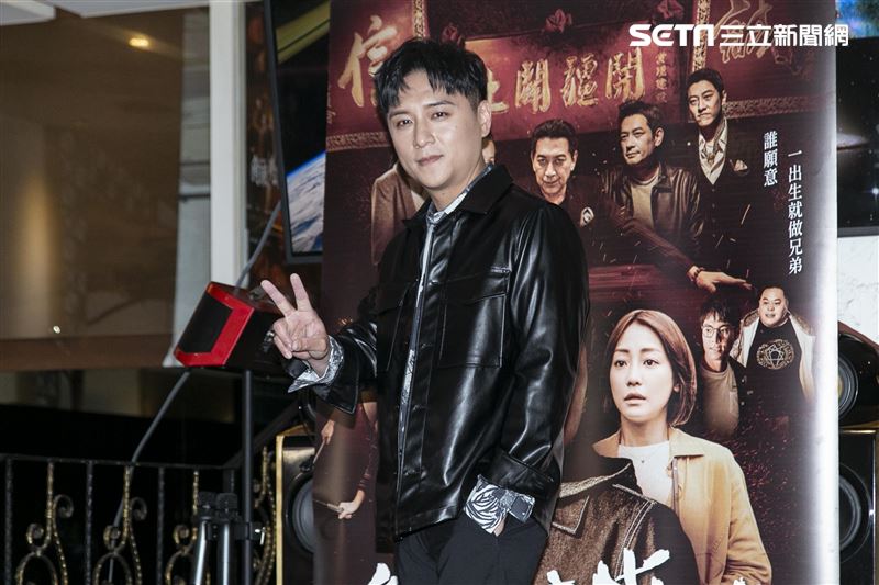 鄭人碩出席《角頭－浪流連》慶功記者會。（圖／記者楊澍攝影）