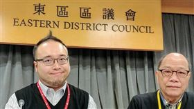 香港民主派組織「民主動力」召集人趙家賢（左）27日晚間發表聲明，宣布民主動力即日起停止運作並解散。（圖取自facebook.com/Dr.AndrewCHIU）