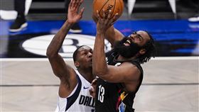 James Harden攻下29分仍難阻籃網失利。（圖／美聯社／達志影像）