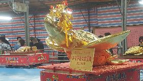 澎湖元宵乞龜　390兩黃金龜