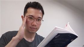 藍蒼鶴台大醫師。（圖／翻攝自蒼藍鴿的醫學天地臉書）