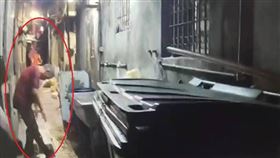 台北,萬華,吃醋,前夫,情侶,買酒（圖／翻攝畫面）