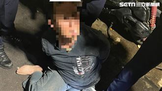 毒蟲遇盤查拔腿跑　夜市逃竄遭警壓制