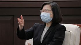 蔡英文接見「八大工商團體理事長」