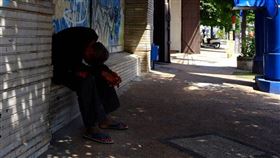 印尼,女友,街角,分離,阿里芬,（圖／翻攝自hurufkecil@Twitter圖片）