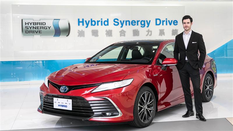 豐田房車進化　CAMRY小改款登場