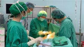 婦人驗出乳癌（衛福部南投醫院提供）