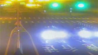 賓士保時捷33車　竹南西濱暗夜競速