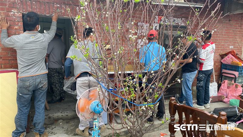 跨行無酬替弱勢修屋　大學教授吐原因