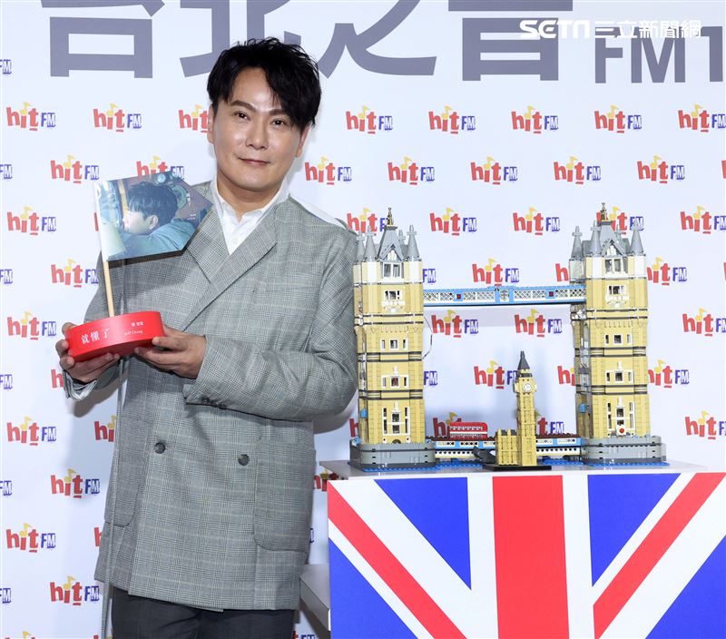 張信哲推出第35張新專輯「就懂了」，將插旗英國倫敦「皇家阿爾伯特音樂廳」舉行「未來式」世界巡迴演唱會。（記者邱榮吉/攝影）