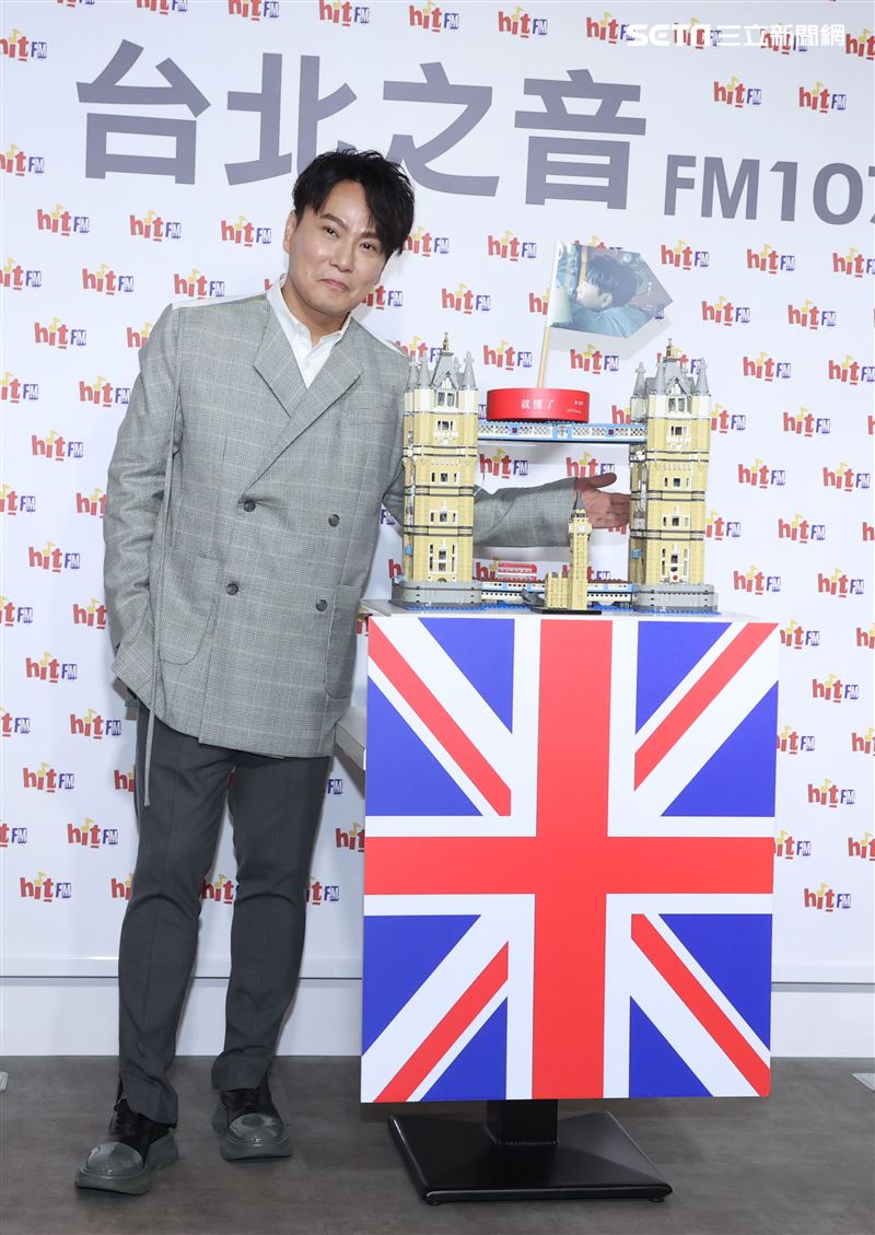 張信哲推出第35張新專輯「就懂了」，將插旗英國倫敦「皇家阿爾伯特音樂廳」舉行「未來式」世界巡迴演唱會。（記者邱榮吉/攝影）