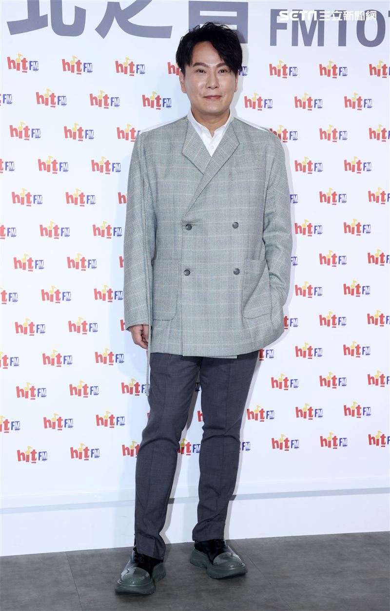 張信哲推出第35張新專輯「就懂了」，將插旗英國倫敦「皇家阿爾伯特音樂廳」舉行「未來式」世界巡迴演唱會。（記者邱榮吉/攝影）