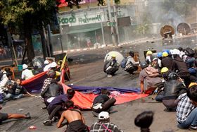 緬甸政變（圖／路透社／達志影像）