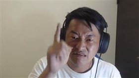 ▲陳柏惟連日來被攻擊「阿不是要買房子？」、「他都住高雄喇」…23日凌晨3Q只好開直播闢謠，首度曝光還沒有住在台中的原因，背後竟有洋蔥。。（圖／翻攝陳柏惟臉書）