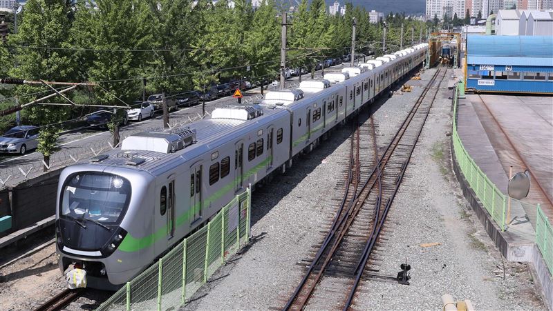 台鐵最美區間車4月首航　清明搭得到