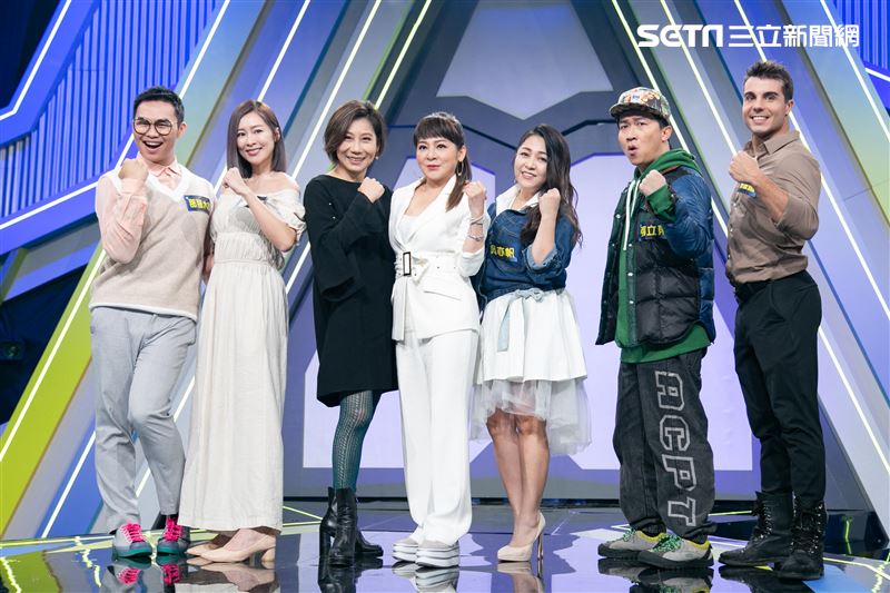 職人演說表達選秀節目《誰語爭鋒》飛行導師郎祖筠、王彩樺、張立東、吳奕帆、那那大師、桂語謙。（圖／記者楊澍攝影）