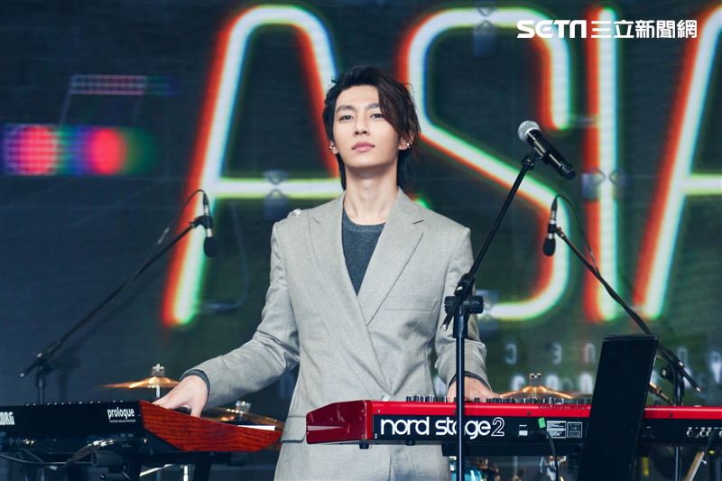 炎亞綸分享近期主持《Live Asia超級週末現場》心得。（圖／記者楊澍攝影）