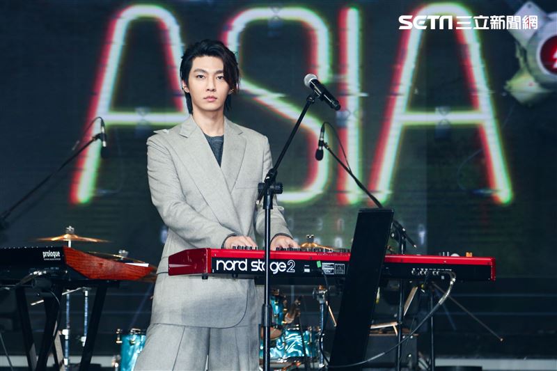 炎亞綸分享近期主持《Live Asia超級週末現場》心得。（圖／記者楊澍攝影）