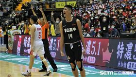HBL泰山高中蔡宸綱完成精彩三分絕殺。（圖／記者劉家維攝影）
