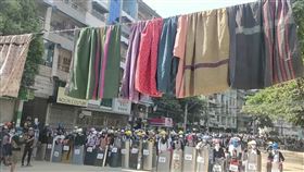 緬甸,示威,軍事政變,籠基,longyi（圖／路透社／達志影像）