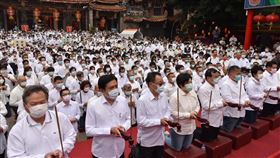 鎮瀾宮祈雨儀式＋顏寬恒臉書發文（圖／翻攝自臉書）