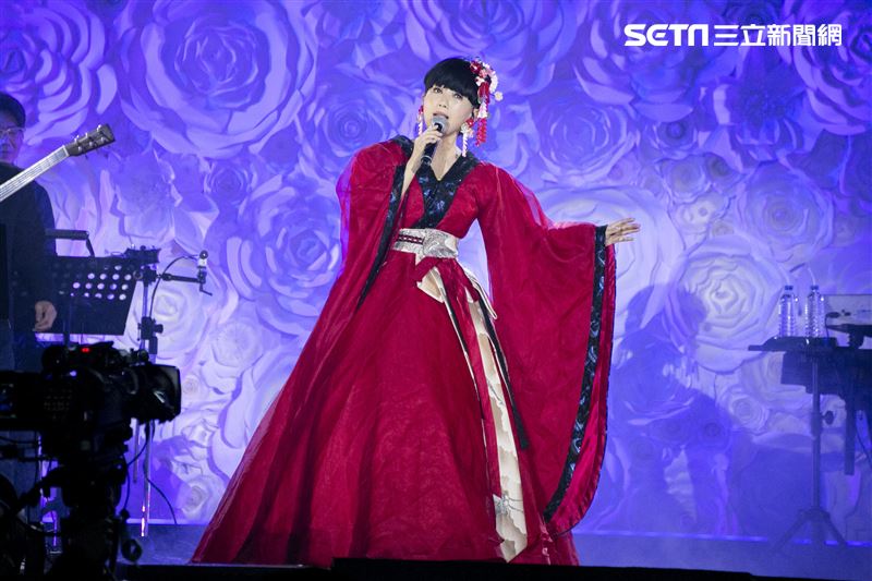 50歲玉女歌手周思潔舉辦《傻傻的花。有夢就去追》音樂會。（圖／記者楊澍攝影）