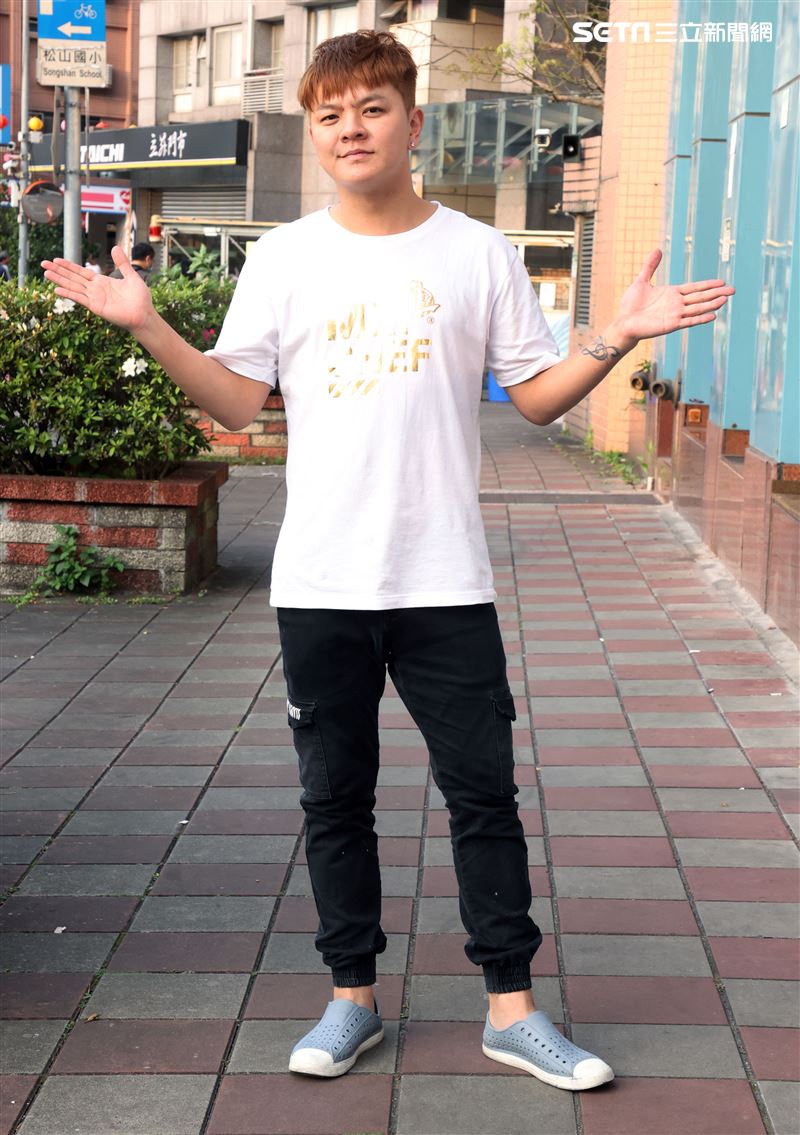 曾治豪三立新聞網專訪。（記者邱榮吉/攝影）