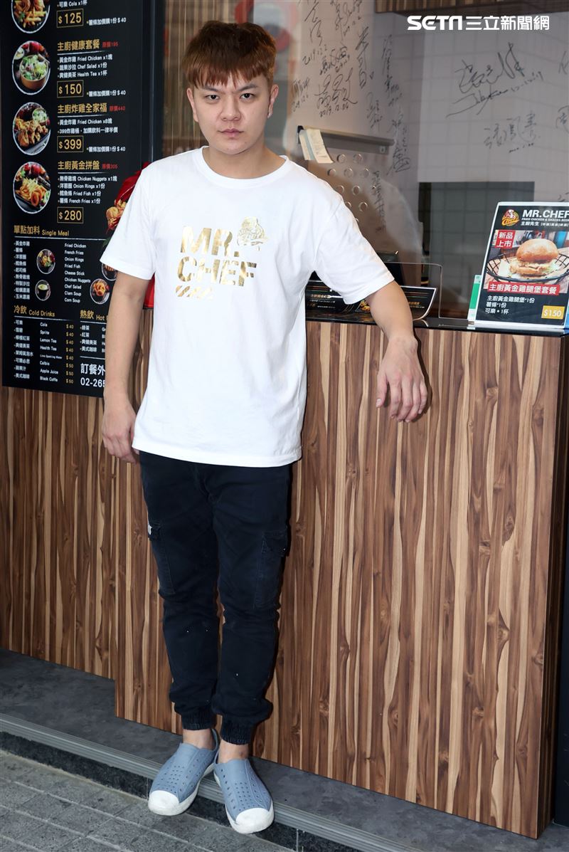 曾治豪三立新聞網專訪。（記者邱榮吉/攝影）