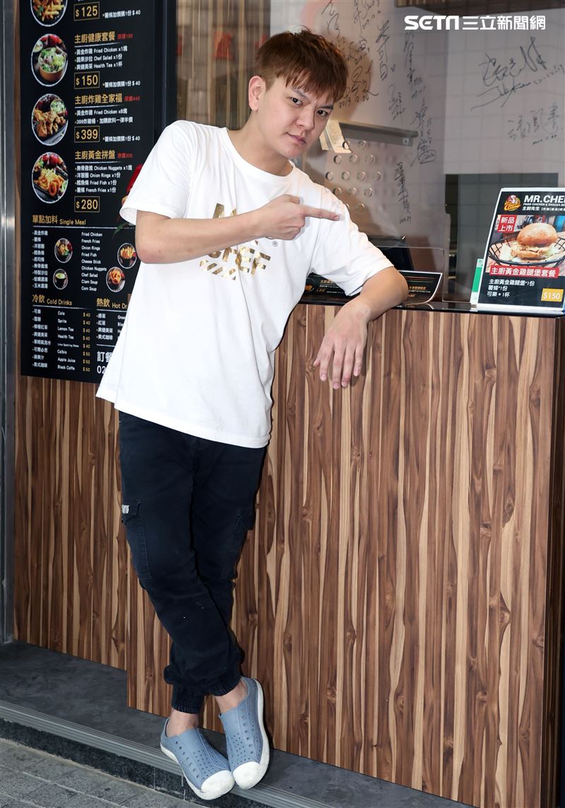 曾治豪三立新聞網專訪。（記者邱榮吉/攝影）