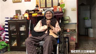 獨居病嬤吐坎坷身世　謝照服員幫慶生