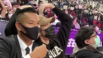 天王車佈滿刮痕　堅持不修原因超傻眼