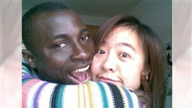 女大生同居黑人男友！遭傳染「得愛滋」　19年後悲慘現況（圖／翻攝自網易新聞）