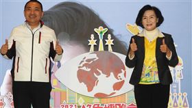 宜蘭綠色博覽會3/27登場宜蘭縣政府8日在新北市政府舉辦綠色博覽會記者會，宜蘭縣長林姿妙（右）和新北市長侯友宜（左）共同啟動儀式，宣布綠博將於3月27日至5月9日在蘇澳武荖坑風景區登場。中央社記者王鴻國攝  110年3月8日