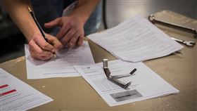 問卷。（圖／Pixabay)