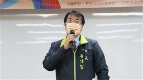 台南鳳梨接單順　黃偉哲：過關沒問題台南市長黃偉哲8日針對近日促銷鳳梨的狀況表示，除了一般銷量外，台南市還接到來自各行業的訂單共6萬6000箱，今年台南鳳梨產銷過關應該沒問題了。中央社記者楊思瑞攝  110年3月8日