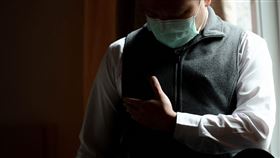 李京軒醫師指出，乳癌並非女性專有，男性也會發生，比率約女性的兩百分之一（圖／台北慈濟醫院提供）