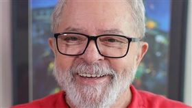 巴西前總統魯拉被控涉及巴西石油公司貪腐案，聯邦最高法院大法官8日認定原有罪判決均無效，魯拉將重獲政治權利和參選資格。（圖取自instagram.com/p/CLr3-1PlUox）