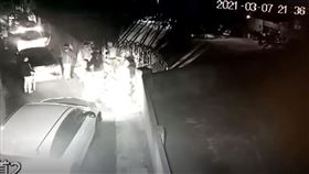 雲林虎尾砸鐵門糾眾尋仇，警方逮捕8嫌，網友指稱嫌犯是虎尾三惡霸