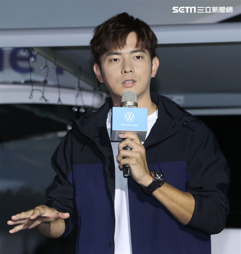 宥勝出席露營車上市，喜歡戶外露營的宥勝一生絕對要有夢幻露營車。（記者邱榮吉/攝影） 