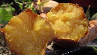 超商烤地瓜「到底要不要剝皮」？專家解答