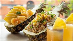 各界吃鳳梨挺台農，活動紛紛活躍起來，飯店業者不落人後（圖／飯店業者提供）