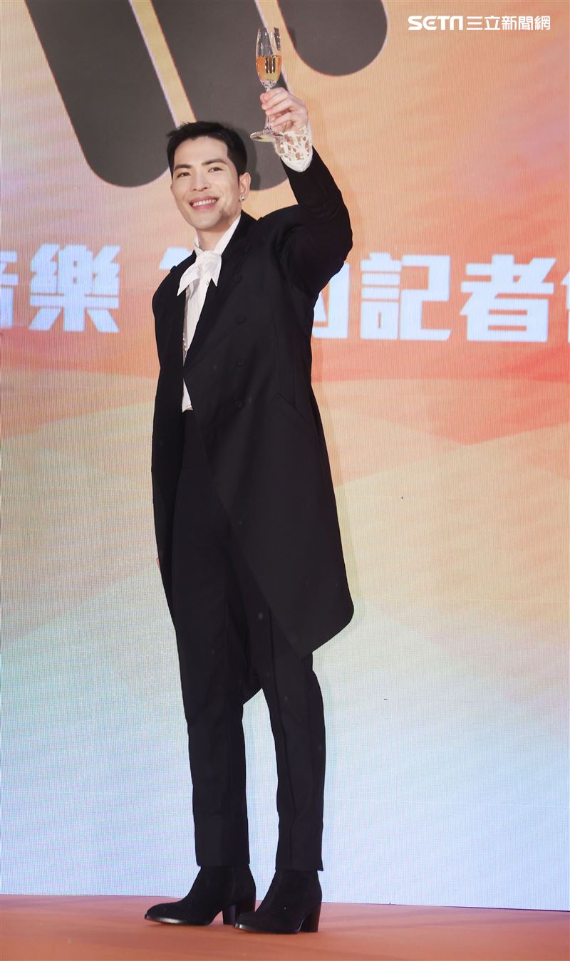 蕭敬騰和喜鵲娛樂、華納音樂續約。（記者邱榮吉/攝影）