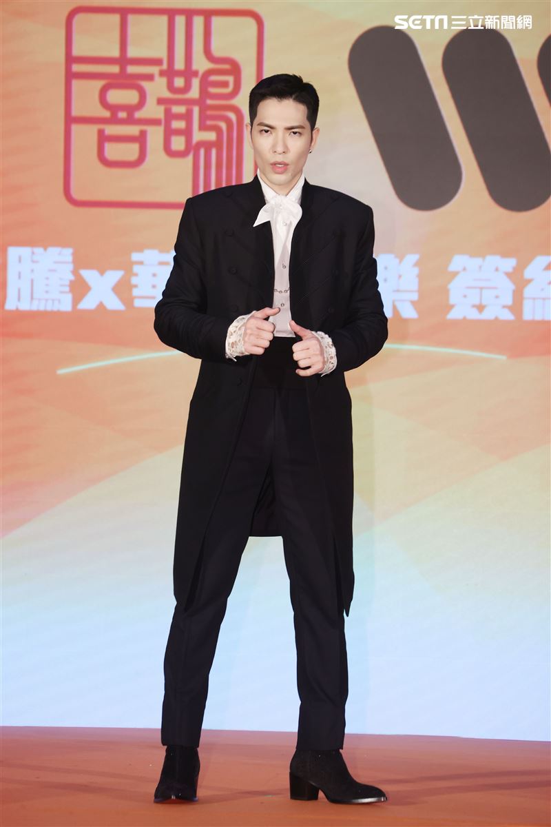 蕭敬騰和喜鵲娛樂、華納音樂續約。（記者邱榮吉/攝影）