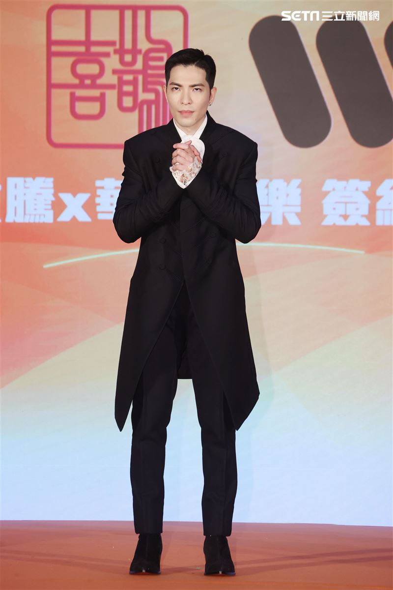 蕭敬騰和喜鵲娛樂、華納音樂續約。（記者邱榮吉/攝影）