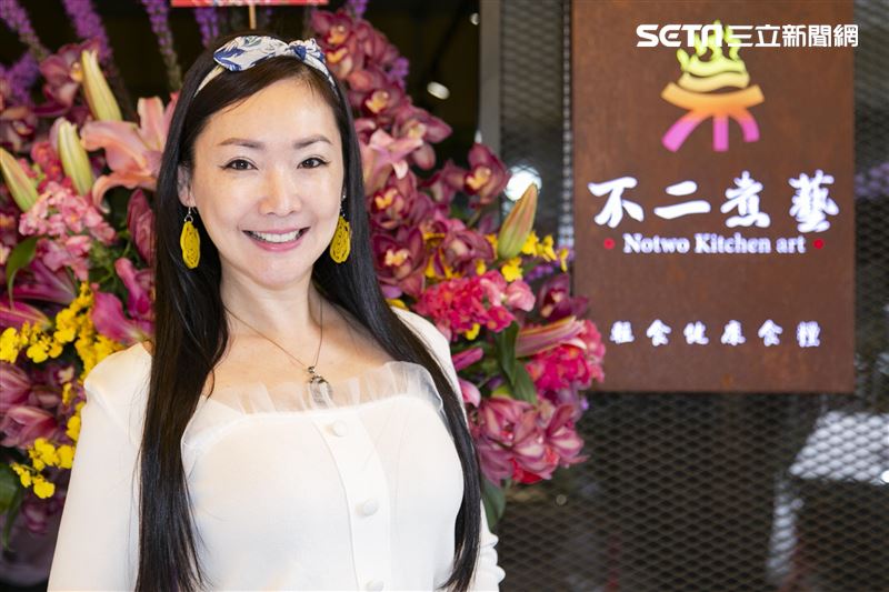 王俐人在東區插旗開設輕食餐廳「不二煮藝」。（圖／記者楊澍攝影）