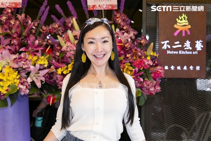 王俐人在東區插旗開設輕食餐廳「不二煮藝」。（圖／記者楊澍攝影）