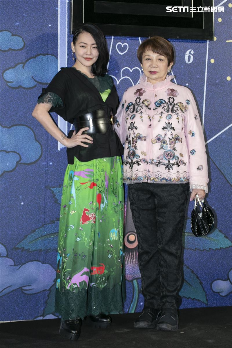 夏姿．陳SHIATZY CHEN發表2021秋冬男、女裝大秀，黑嘉嘉、J.Sheon、姚淳耀、小S與婆婆、游宇潼等眾多藝人出席。（圖／記者楊澍攝影）